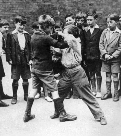 boys-fighting