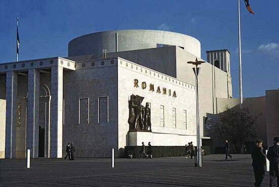 romanian-pavilion-at-1939-worlds-fair-david-halperin