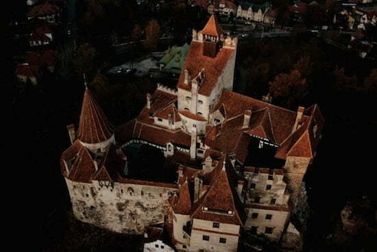 draculas-castle-bran-romanian