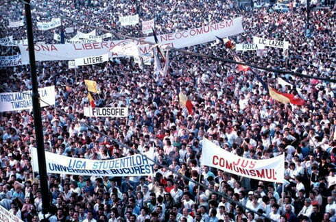 foto emanuel parvu piața universității 90