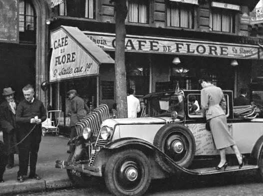 Café de Flore Paris. Photo Ed van Elsken
