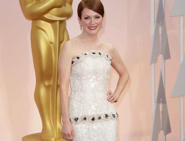 julianne-moore-hepta