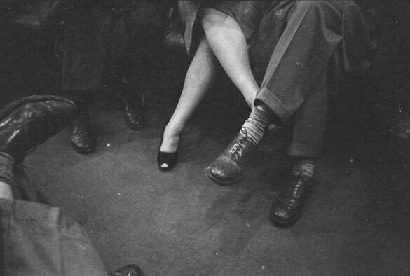 subway-street-photography-love-new-york-stanley-kubrick-1