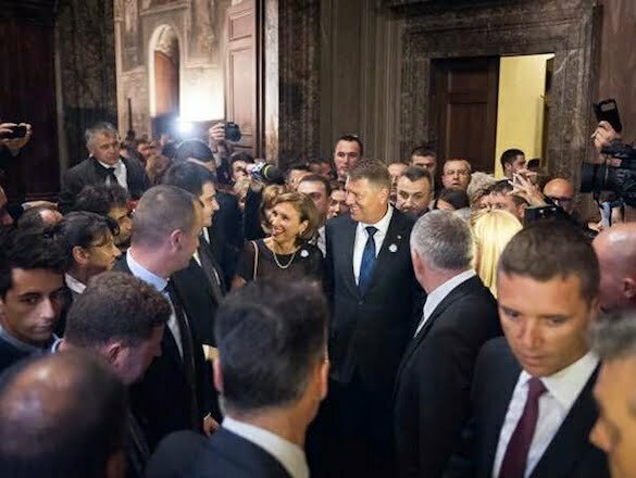 klaus-si-carmen-iohannis-admin-prez