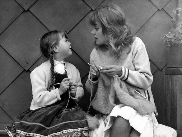 Sabine Haudepin et Jeanne Moreau  Jules et Jim 1962