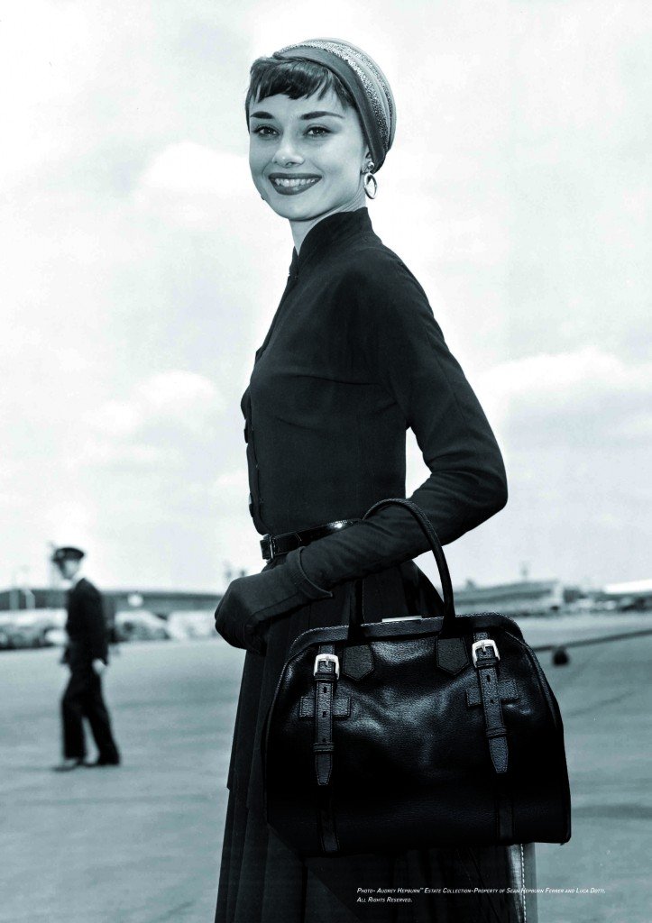 Audrey_Hepburn_with_black_Riviera_bag1