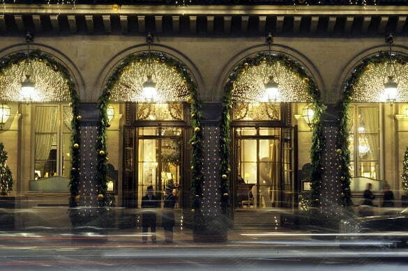 Le-Meurice-Christmas-Facade