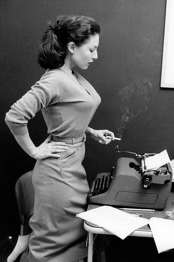 La actriz Alice Denham, 1956.