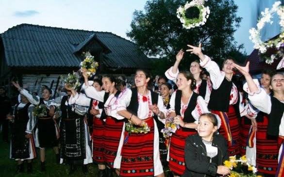 noaptea-de-sanziene-sirnea