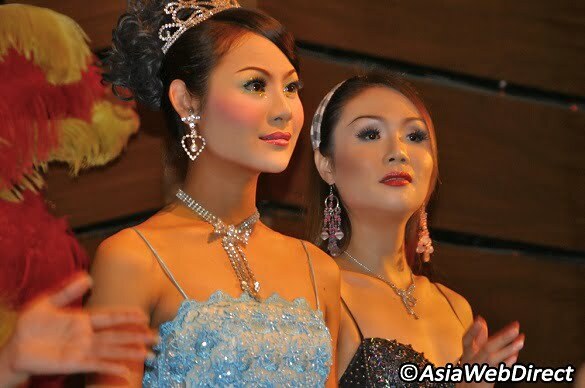 ladyboys2