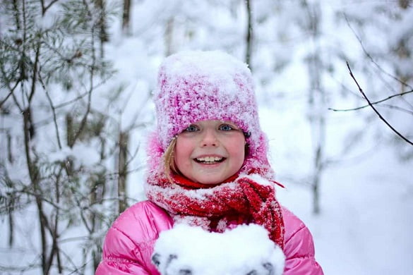 fetita-iarna