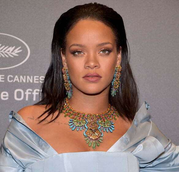 1.rihanna-at-the-space-party