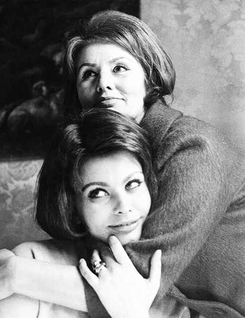 sophia și mama Irving penn