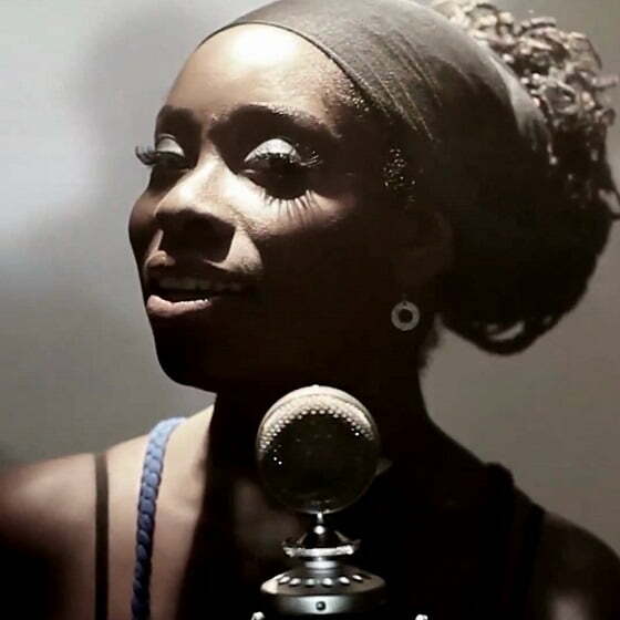 Simply Falling - Iyeoka