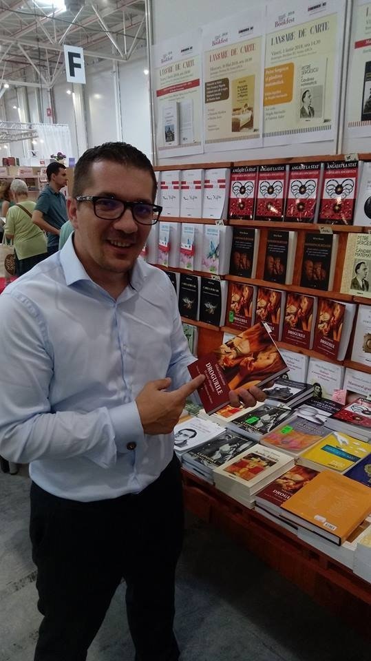 volumul-drogurile-o-carte-obligatorie-de-psihologul-mihai-copaceanu-lansat-la-bookfest-530822 (1)