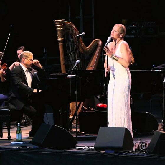 Pink Martini (with singer Storm Large) - Până când nu te iubeam