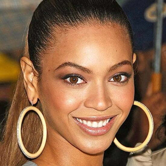 Beyonce urechi mari
