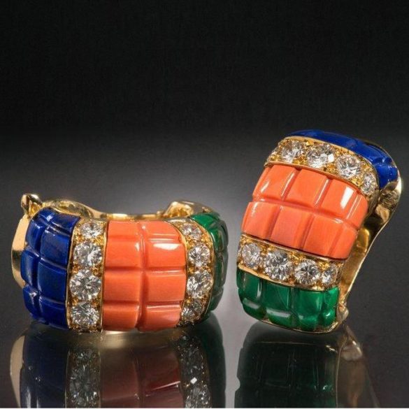 Van Cleef & Arpels cercei lapis lazuli coral malachit
